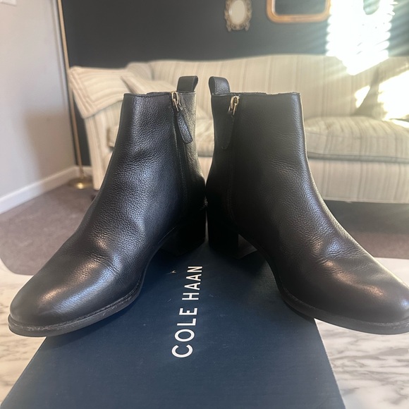 Cole Haan Women’s Black Ankle Boot - Picture 6 of 6